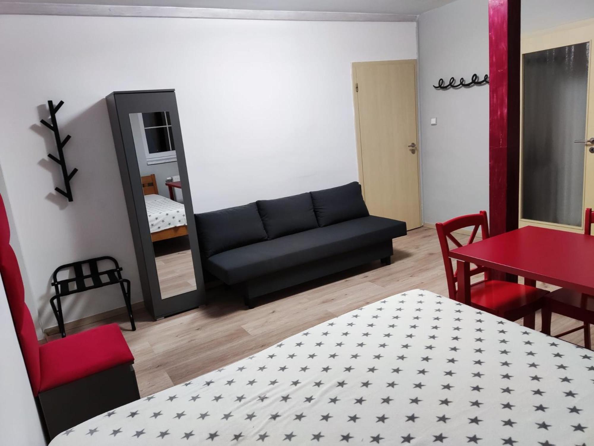 Motyli - Luxusni U Jestedu Apartment *